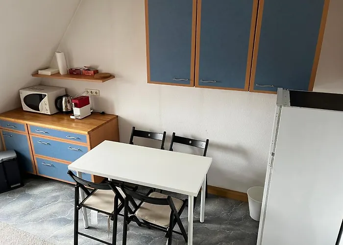 / Monteurzimmer *